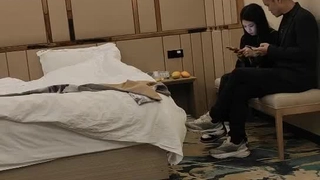 粉嫩巨乳妹被操哭了