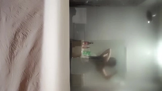 废品机械师重磅！重金约00年淘宝模特超绝美脚足交，超嫩00后，完整版下滑