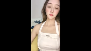 8K大三小母狗细腻口活