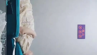 分娩视频[最美学妹]男主新约的学妹这也太嫩了吧！这蝴蝶逼绝了啊！