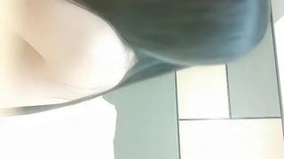 极品高颜值白衣妹子，调情骑在身上69互舔床边猛操，呻吟娇喘非常诱人